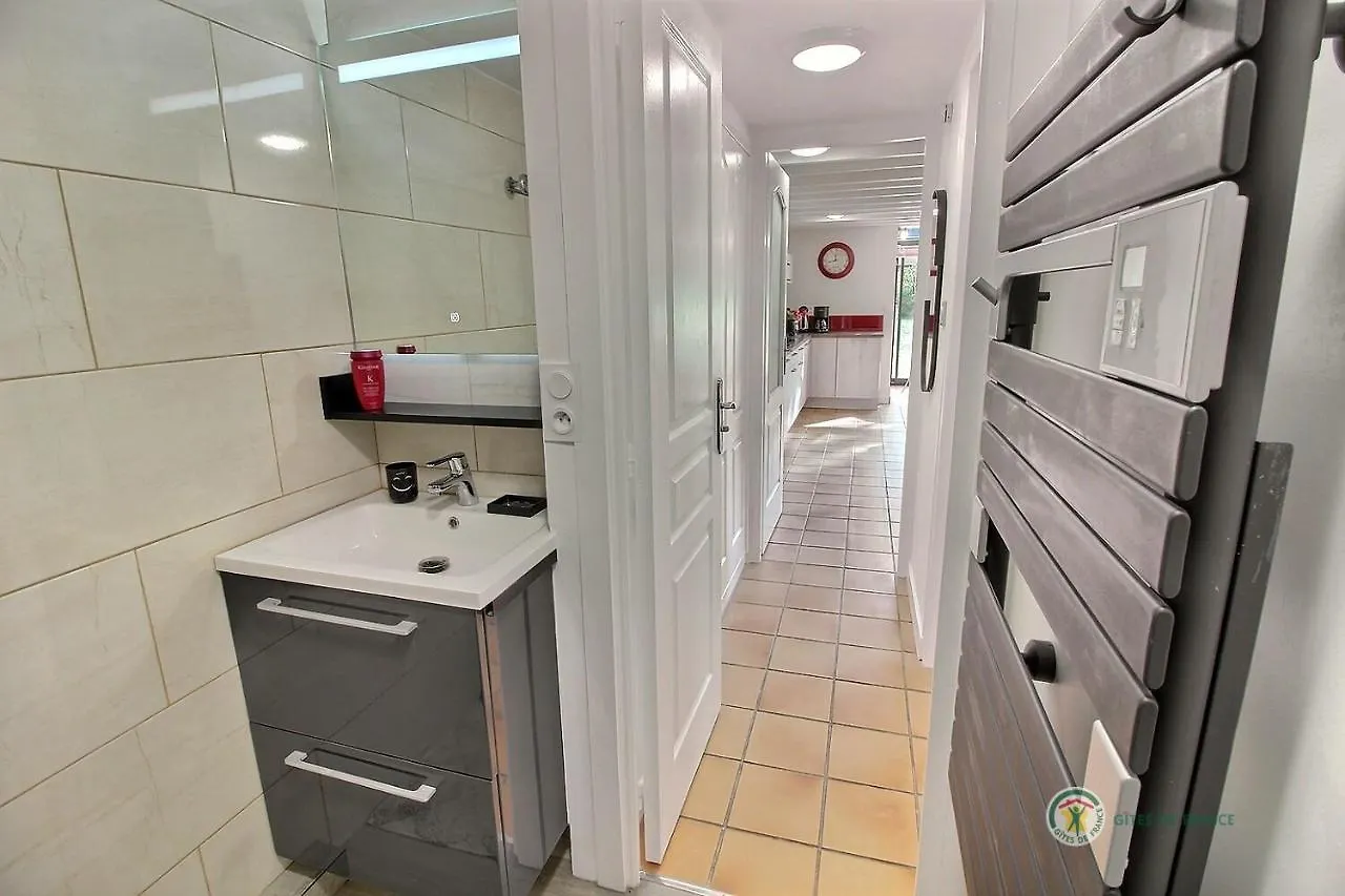Au Gite Du Bois D'Amour Plourivo Сasa de vacaciones