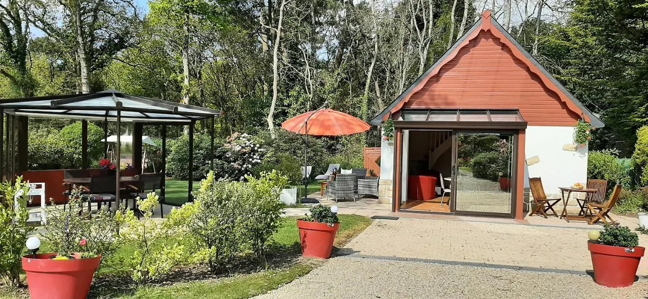 Сasa de vacaciones Au Gite Du Bois D'Amour Plourivo