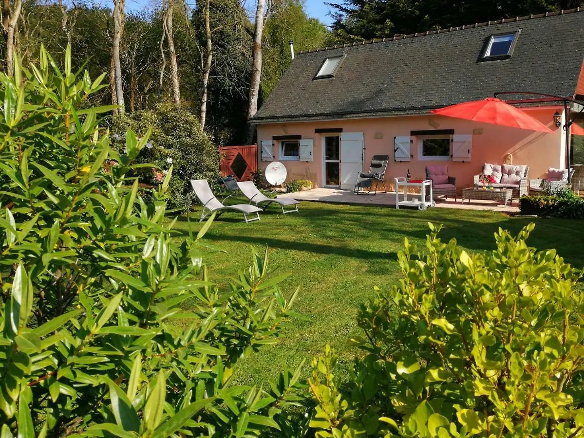 Сasa de vacaciones Au Gite Du Bois D'Amour Plourivo Francia
